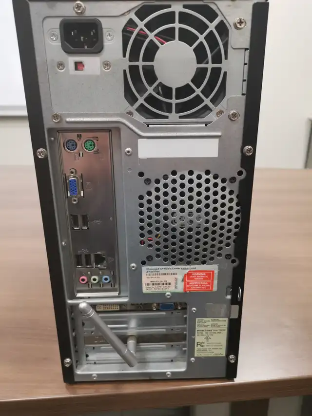 Desktop computer eMachines in Desktop Computers in Markham / York Region - Image 7