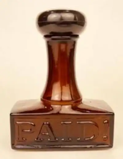 VINTAGE 1970'S COLLECTABLE AVON PAID STAMP AFTER SHAVE FULL BOTTLE, AMBER GLASS WITH REAL RUBBER STA...