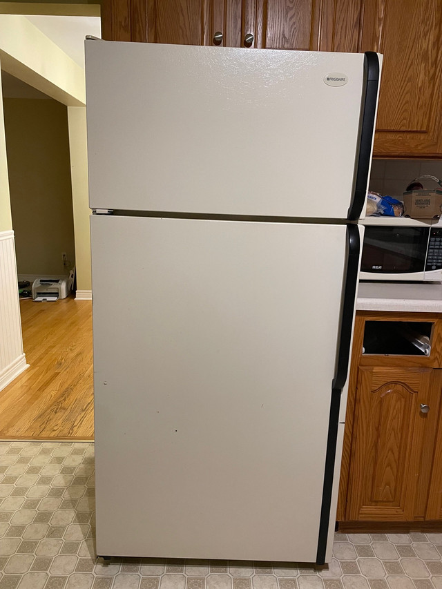 Fridge$100! | Refrigerators | St. Catharines | Kijiji