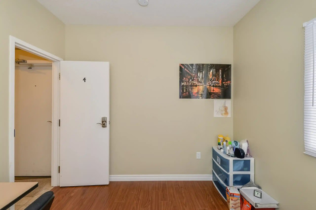 Student Rentals for September  (All-Inclusive,) in Long Term Rentals in Kitchener / Waterloo - Image 4