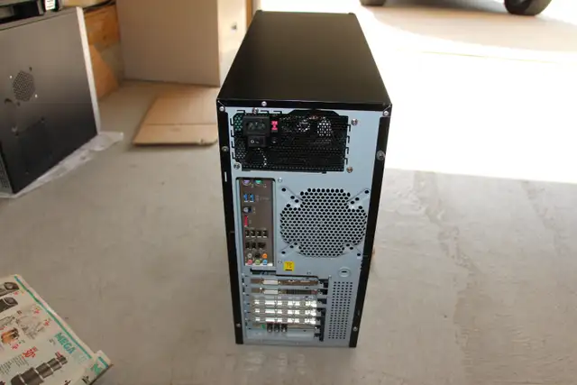 Asus Desktop Computer in Desktop Computers in Edmonton - Image 4