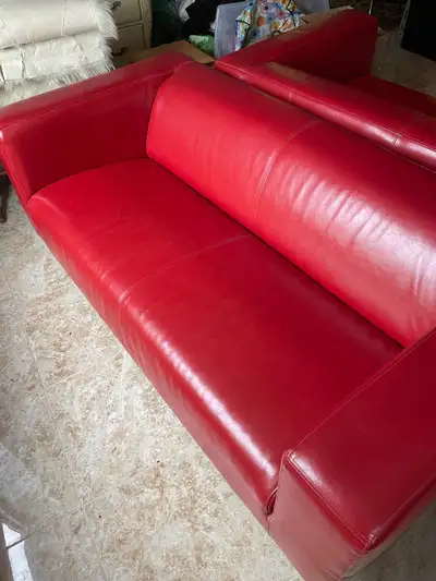 Older model - excellent condition Minor scuffs 250$ each or best offer Pick up requires truck or van...