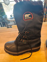 Mens Sorel winter boots. Size 12
