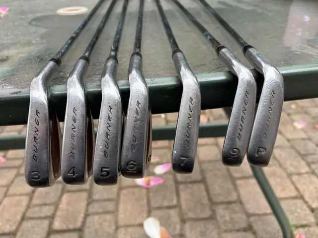 golf iron set  TaylorMade (RT) Burner LCG in Golf in City of Toronto - Image 5