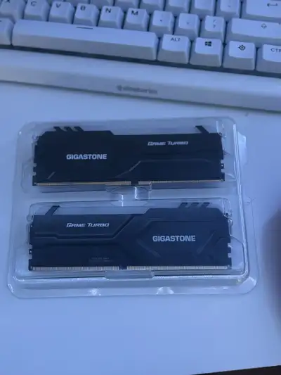 2x8gb ram ddr4 neuf, View more