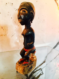 Mid Century Vintage African Sculpture of Woman