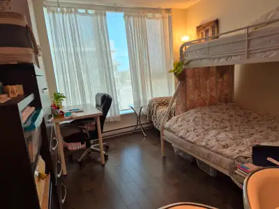 -Available: July 1st, 2025 - Rent: $800 - Deposit: $400 - 5minute walk to Surrey Central Skytrain, W...