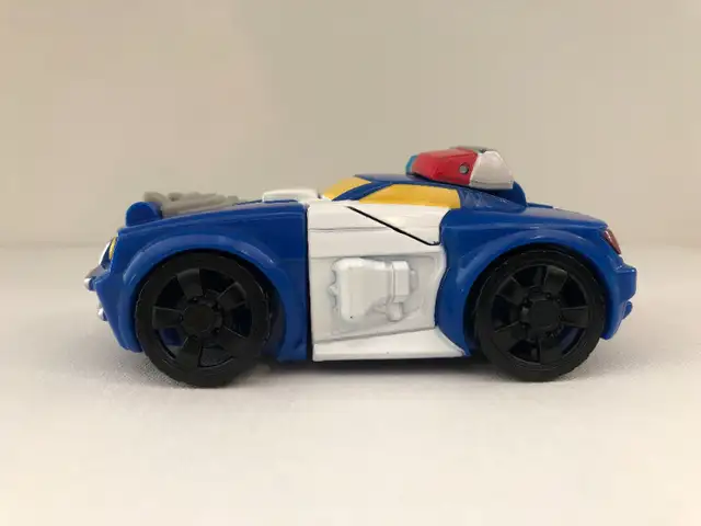 HASBRO PLAYSKOOL BOT  TRANSFORMER  CARS in Toys & Games in Kitchener / Waterloo - Image 6