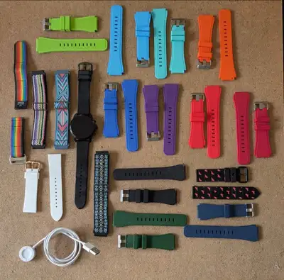 Fossil Gen 6 Smartwatch 44mm + 2 Chargers and Straps, View more