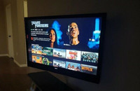 Wall mounted HDTV flat panel 1080p