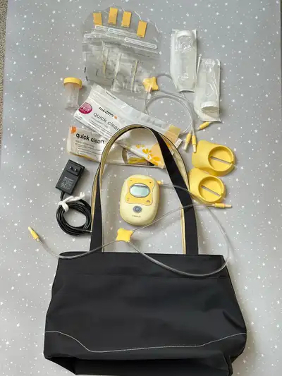 Includes: 1 breastpump & 1 cord 1 tote 1 spare tube 2 bottle support 2 quick clean bags 3 bottles 4...