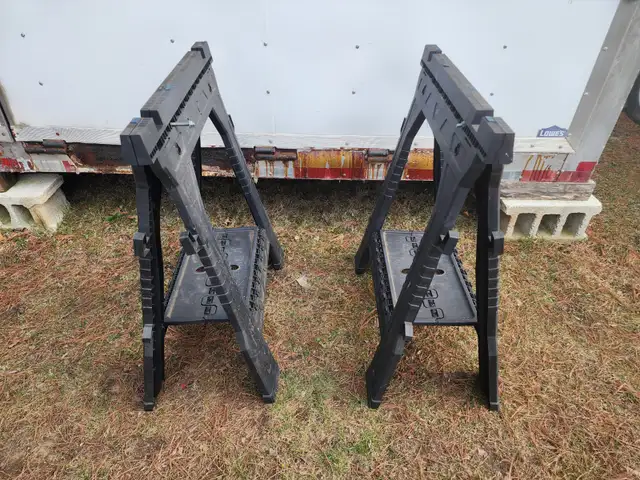 Blue Hawk 2 Plastic Foldable Saw Horses in Hand Tools in Windsor Region - Image 11