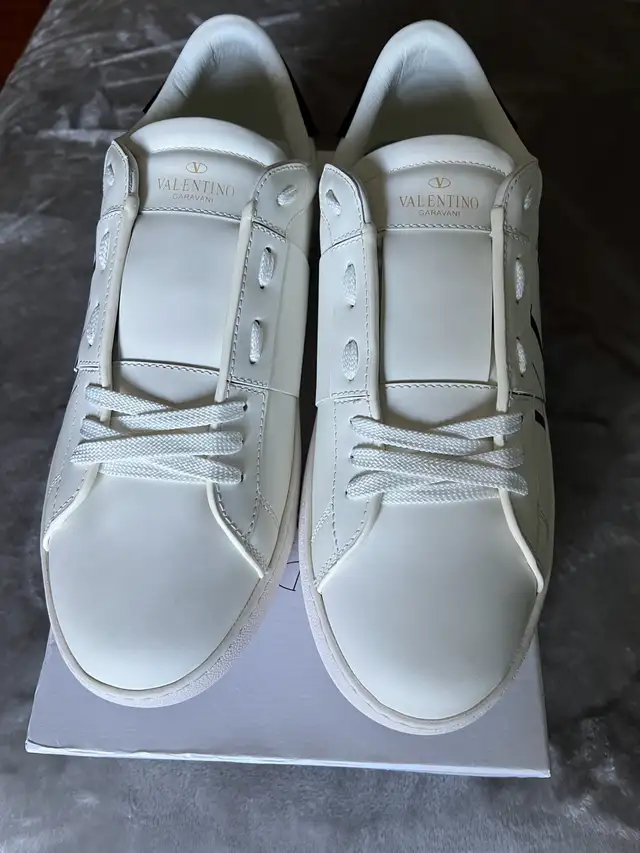 Valentino Mens Shoes Size 11 in Men's Shoes in Markham / York Region - Image 6
