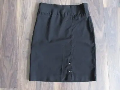 Ladies Reitmans Size 5 Skirt, View more