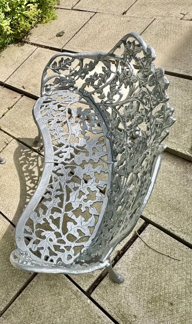 Cast Iron Oak Leaf Motif Bench & Glass Garden Patio/Cafe  in Patio & Garden Furniture in Norfolk County - Image 4