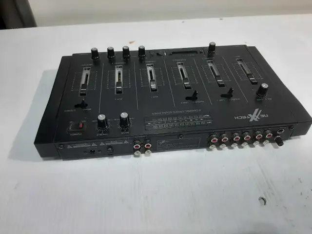 Nextech 4 Channel Mixer in Performance & DJ Equipment in City of Montréal - Image 3