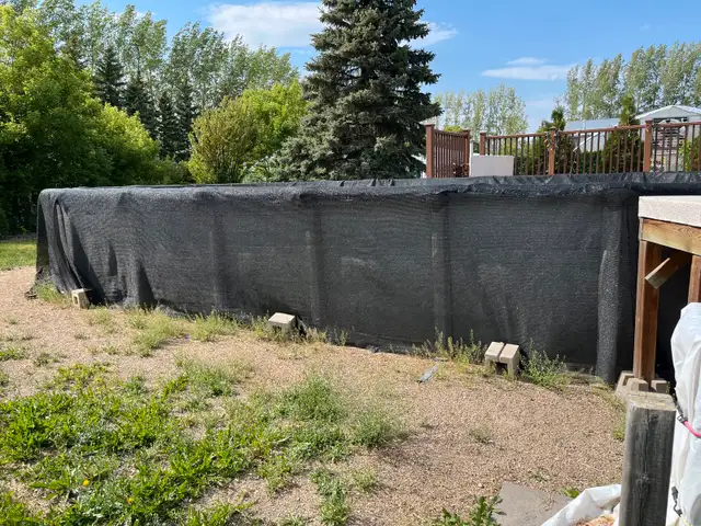 above ground pool in Hot Tubs & Pools in Regina - Image 3
