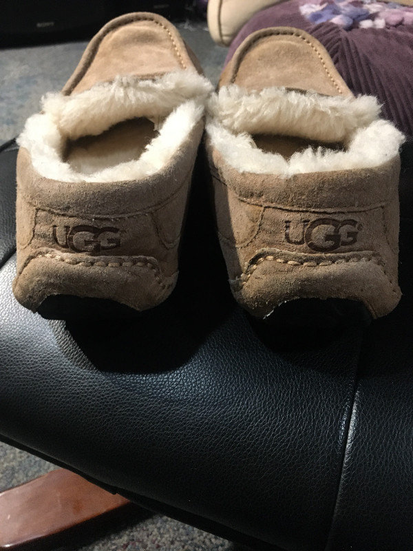Brand New,  Men’s Leather Ugg brand Lined Slippers for Sale ! in Men's in Winnipeg - Image 3