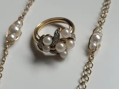 Vintage Avon Faux Pearl Jewelry, View more