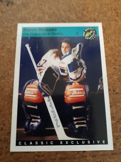 This is the 1993 Classic Pro Prospects complete hockey set. This 150 card set is in perfect, mint co...