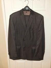 4 × Men's Suits + 1 Blazer