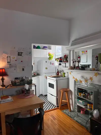 Looking for sublet/lease transfer starting May- lease transfer would be ideal !! I am having issues...