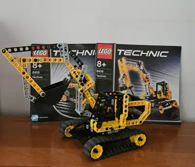 Complete set with both instructions for the main and alt model. Was assembled once into the main mod...