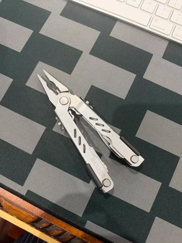 Gerber Multi-Plier 400 Compact Sport Multi-Tool Pliers