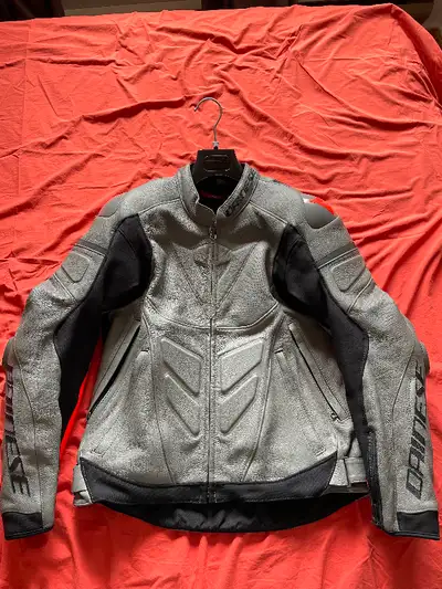 Brand New Super Race Dainese Perforated Top Piece of a Race Suit – Size 50 Selling a brand new Super...