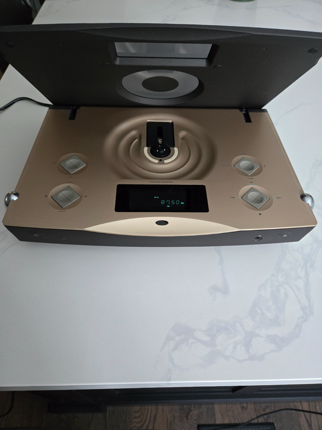 Vintage Marantz Lifestyle CD player/tuner/amp in Stereo Systems & Home Theatre in Markham / York Region - Image 3