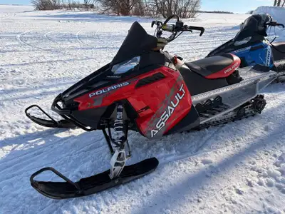 2014 Polaris Switchback Assault 800 43xx miles 144 Track Helmet plug Scratchers New crank and top en...