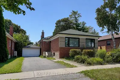 **Newly Renovated 3-Bedroom Main-Floor Bungalow – Dorset Park** - $3,150/month - ️ 3 spacious bedroo...