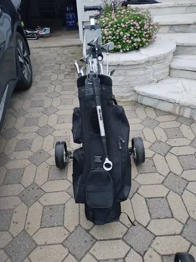 Sac et baton golf droitier - Homme, View more