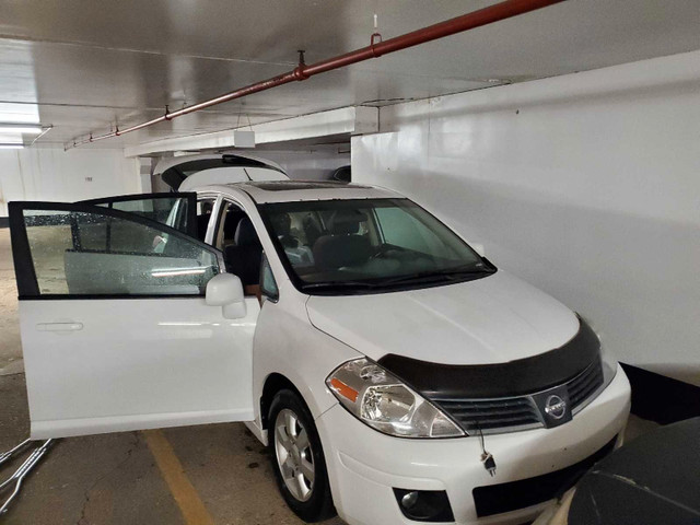 2007 Nissan Versa Automatic Hatchback in Cars & Trucks in Edmonton - Image 2