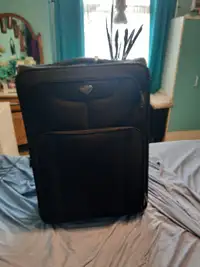Full size suitcase like new
