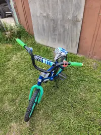 Boys training bike with no training wheels for learning balance