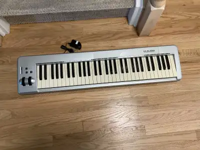 M Audio Keystation 61es MIDI Controller, View more