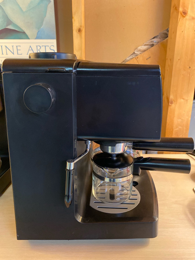 KRUPS Coffee and Espresso Machine Combination,Black in Box in Coffee Makers in Markham / York Region - Image 4