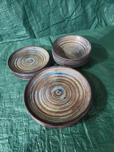 3 psc set of 6 each plates and bowls. Excellent condition. Plastic/malmac style. Great for camping,...
