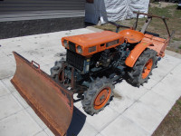 Kubota B6000