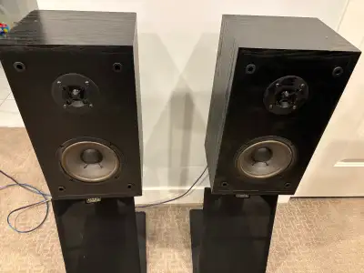 Altec Lansing 85 bookshelf speakers, View more