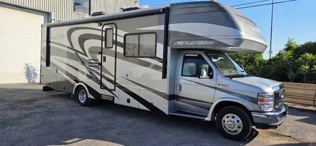 CTV Jamboree 2009 – Ford E-450506741300995051524