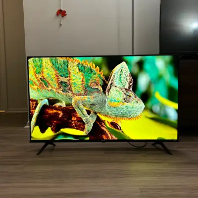 Hisense 32" LED VIDAA Smart TV, View more