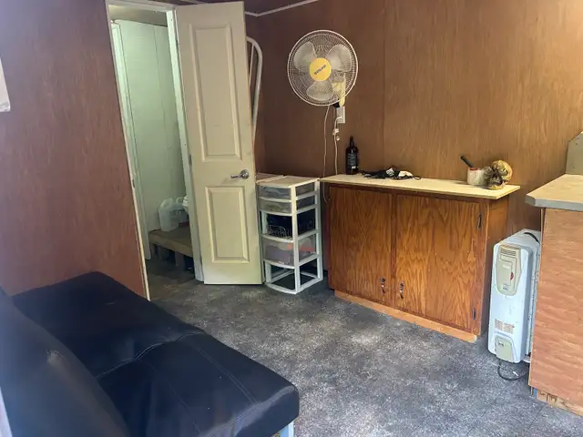 48’ American Hauler in Travel Trailers & Campers in Comox / Courtenay / Cumberland - Image 6