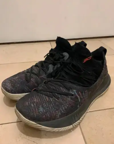 Stephen curry basketball shoes size 9, View more