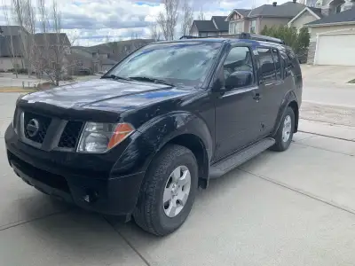 Selling my 2005 Nissan Pathfinder SE, a capable SUV known for its reliability and versatility is rea...
