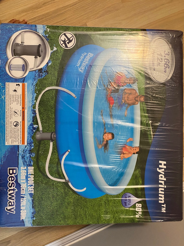 Bestway - Hydrium 12 ft (3.66 m) Outdoor Pool with pump in Hot Tubs & Pools in Burnaby/New Westminster - Image 3