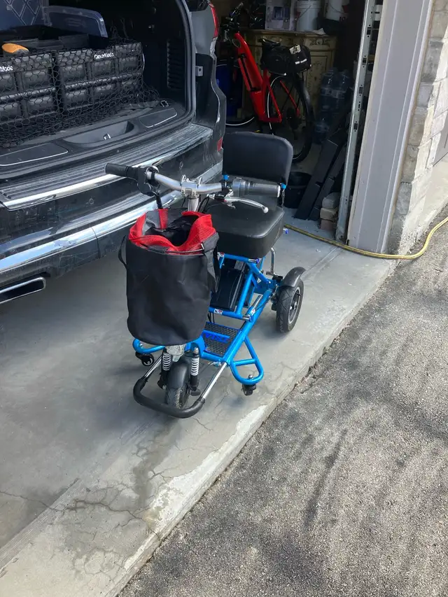 Electric scooter in Health & Special Needs in Hamilton - Image 3
