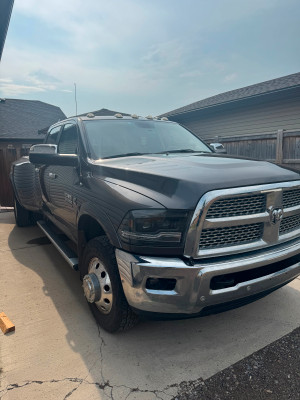 2017 RAM 3500 Laramie