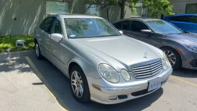The 2005 Mercedes-Benz E320 is a midsize luxury sedan from the E-Class lineup, known for its refined...
